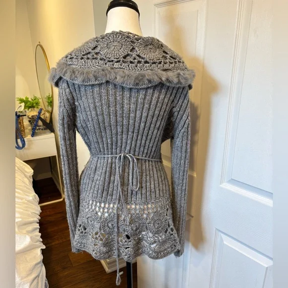 Sioni Crochet Rabbit Fur Trim Wrap Cardigan S/M - Picture 4 of 11
